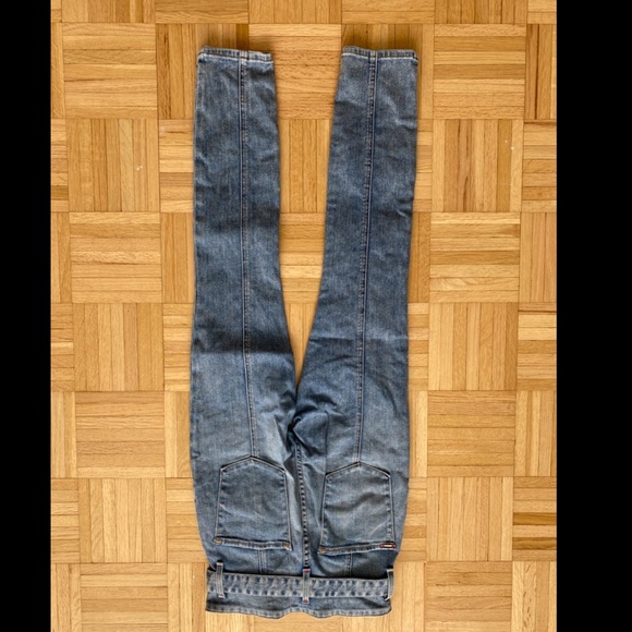 Alice + Olivia Jeans - Picture 3 of 4